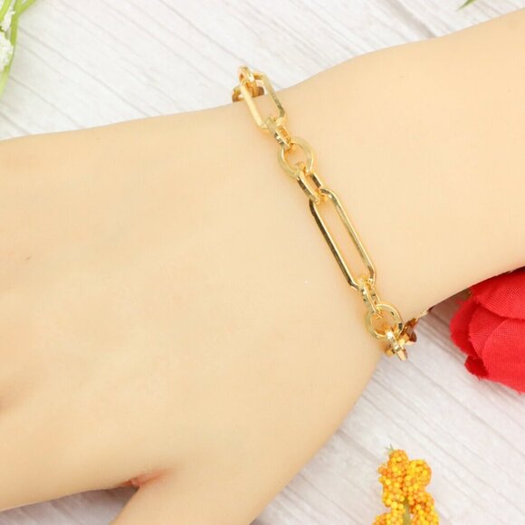"Trendy Handmade Bracelet – A Thoughtful Gift for Girls & Women | UNVRC1497 - Picture 8 of 10